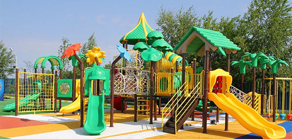 幼兒園滑梯的物理原理
